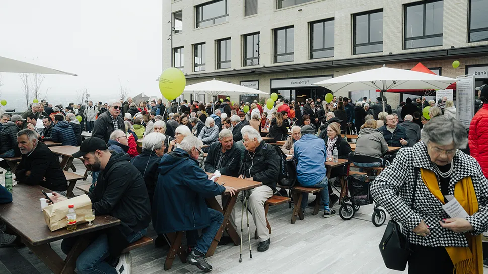 Der Centralplatz in Thalwil ist eröffnet